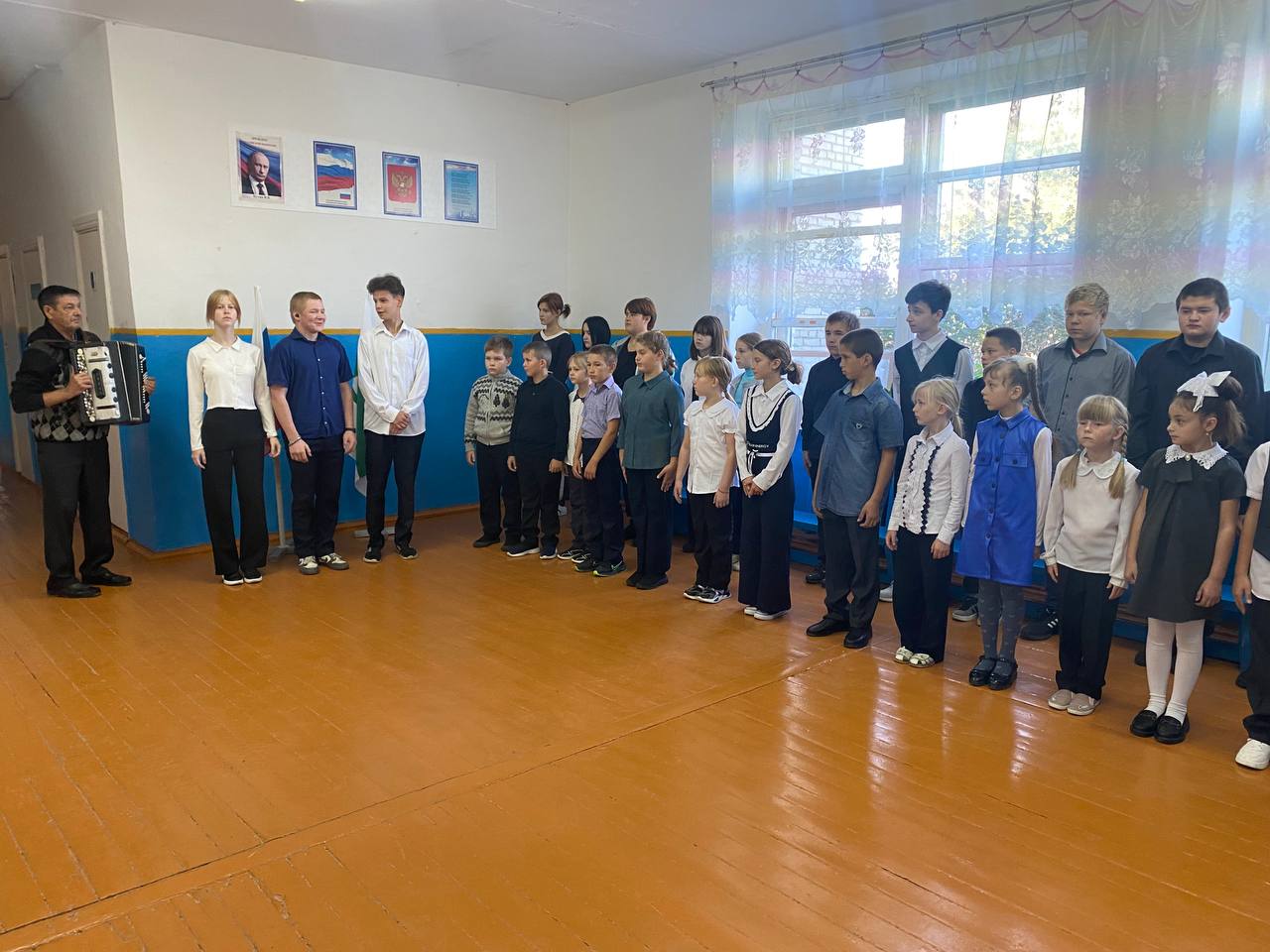 Линейка.